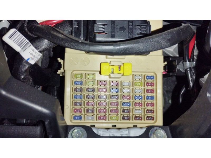 Recambio de caja reles / fusibles para kia stonic (yb) 1.0 t-gdi referencia OEM IAM 91950H8570  