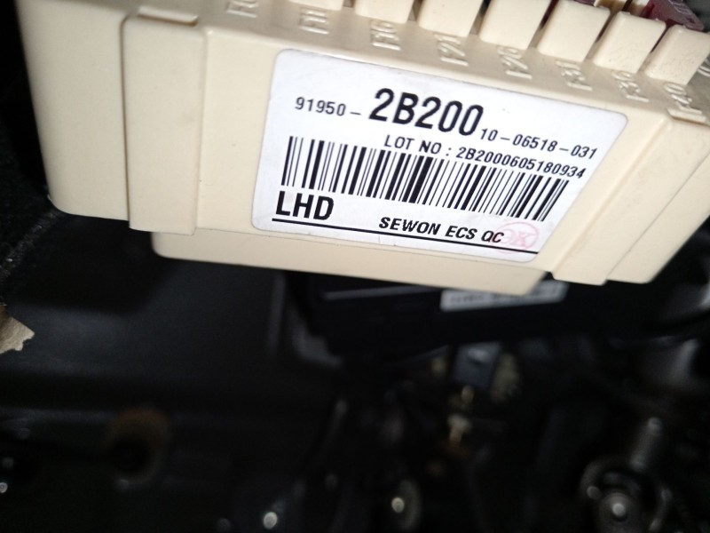 Recambio de caja reles / fusibles para hyundai santa fé ii (cm) 2.2 crdi gls referencia OEM IAM 919502B200  