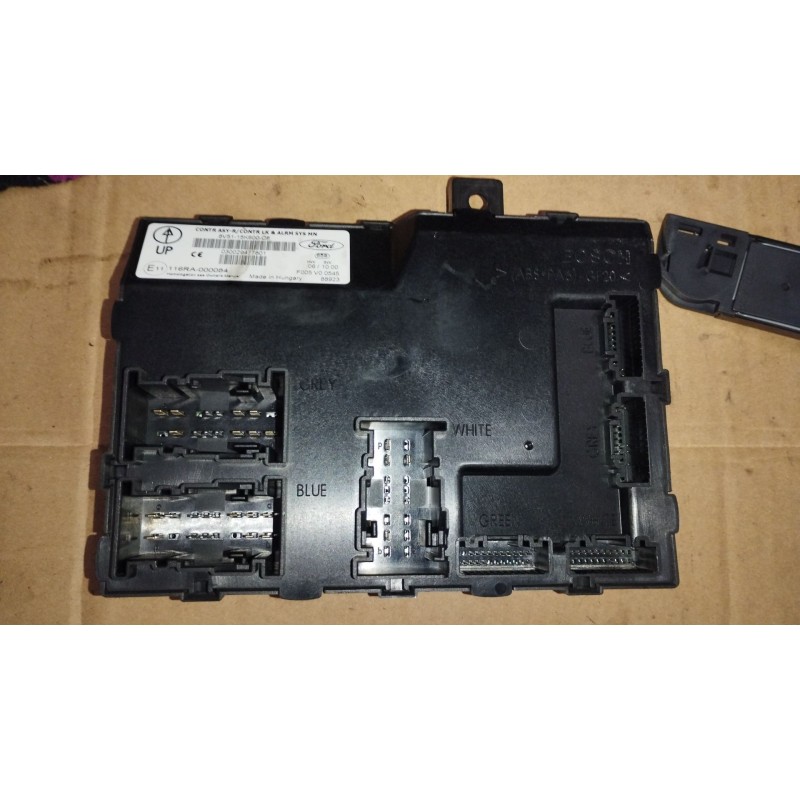 Recambio de caja reles / fusibles para ford fiesta vi (cb1, ccn) 1.6 tdci referencia OEM IAM 8V5115K600CF  