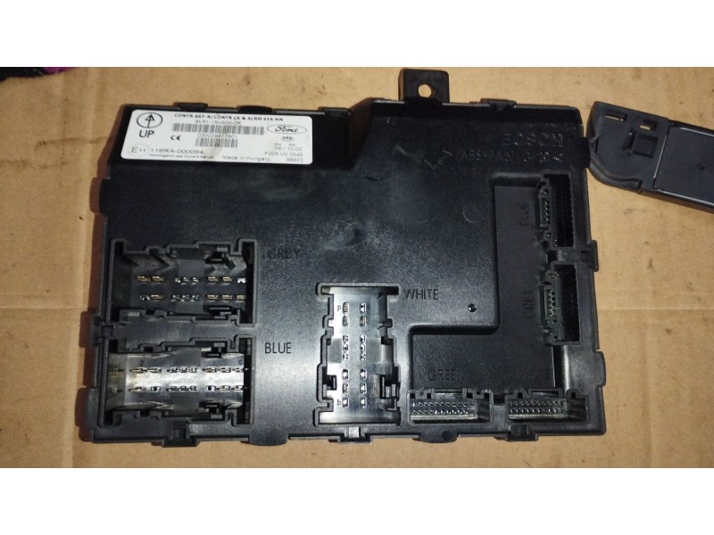 Recambio de caja reles / fusibles para ford fiesta vi (cb1, ccn) 1.6 tdci referencia OEM IAM 8V5115K600CF  