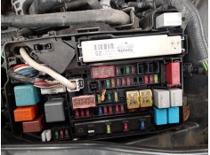 Recambio de caja reles / fusibles para toyota auris (_e15_) 1.8 hybrid (zwe150_) referencia OEM IAM 8264112280  