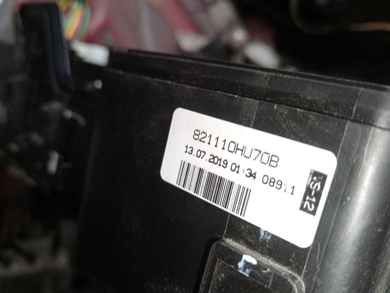 Recambio de caja reles / fusibles para peugeot 108 1.0 vti 72 referencia OEM IAM 821110HU70B  