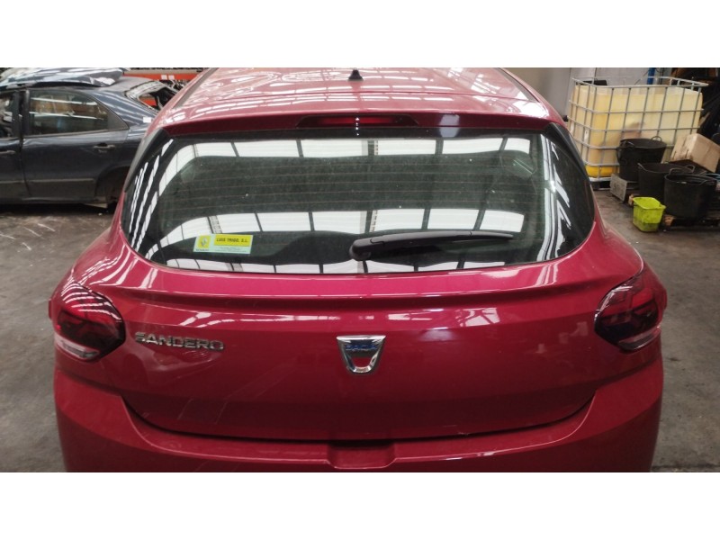 Recambio de porton trasero para dacia sandero iii 1.0 sce 65 referencia OEM IAM 901004249R  