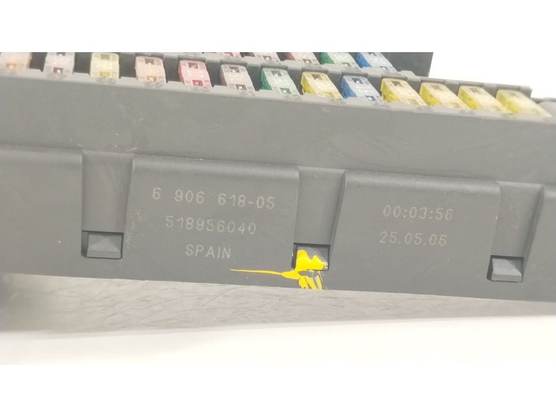 Recambio de caja reles / fusibles para bmw 5 (e60) 530 d referencia OEM IAM 6906618 S189S6040 6906619