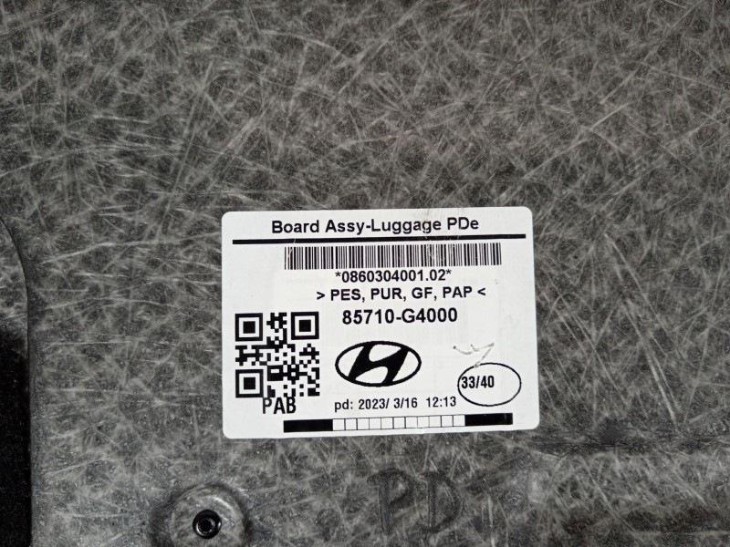 Recambio de bandeja trasera para hyundai i30 (pde, pd, pden) 1.5 referencia OEM IAM 85710G4000  