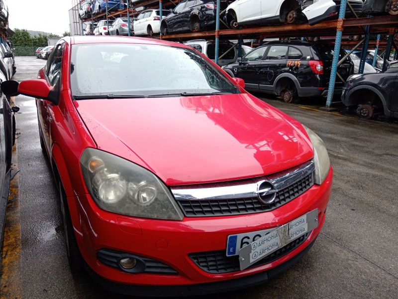 opel astra h gtc (a04) del año 2007