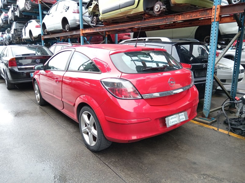 opel astra h gtc (a04) del año 2007