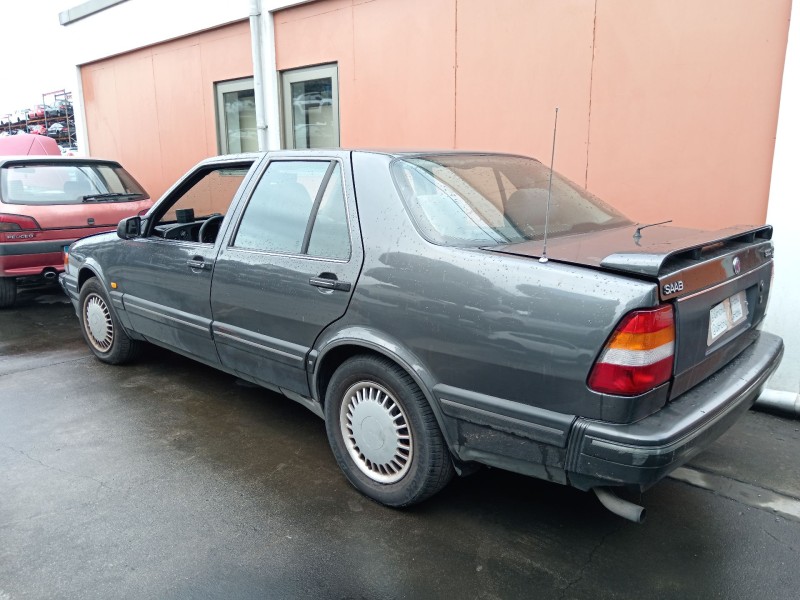 saab 9000 del año 1990