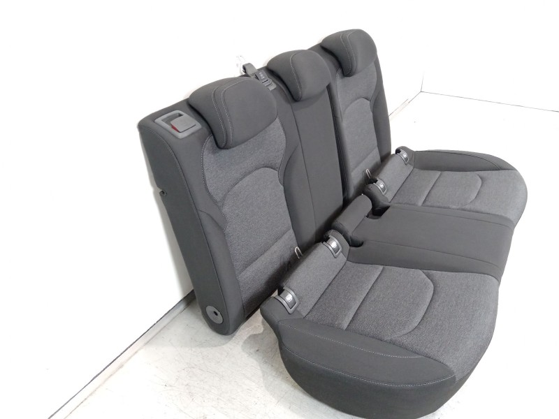 Recambio de asientos traseros para hyundai i30 (pde, pd, pden) 1.5 referencia OEM IAM 89150G4000  