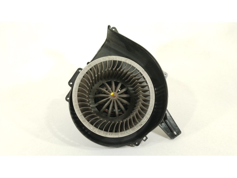 Recambio de ventilador calefaccion para seat ibiza iv sc (6j1, 6p5) 1.4 tdi referencia OEM IAM 6R1819015  