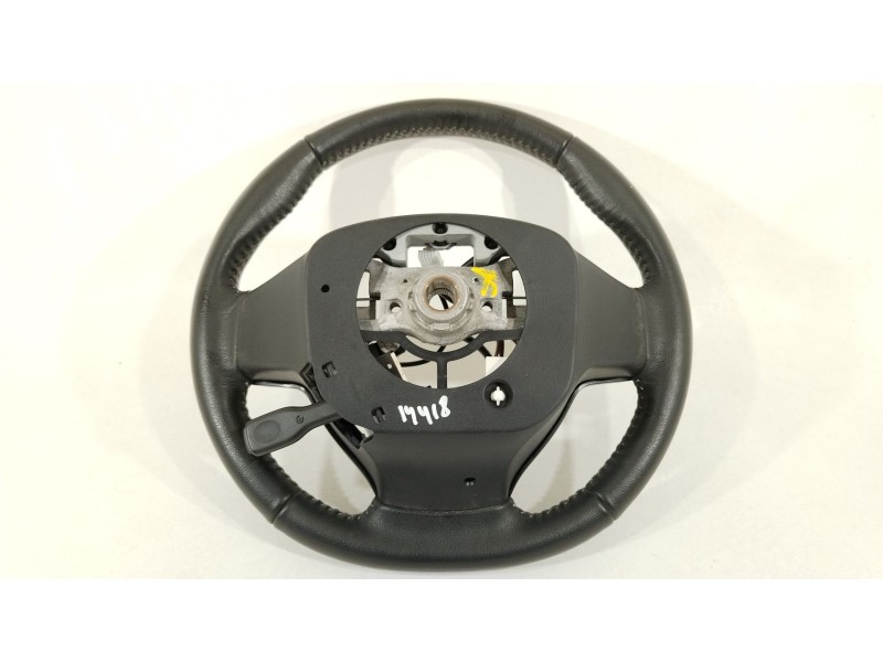 Recambio de volante para toyota yaris (_p13_) 1.5 hybrid (nhp130_) referencia OEM IAM 451000D 451020D30 