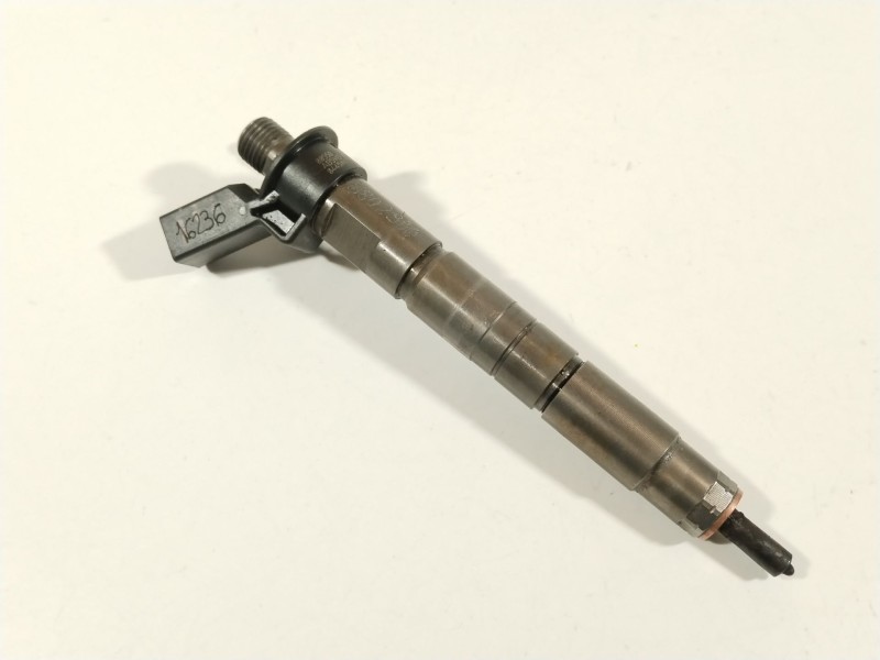 Recambio de inyector para bmw 3 (e90) 320 d referencia OEM IAM 779787705 0445116001 