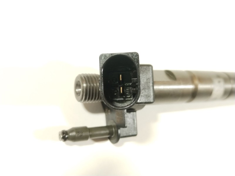 Recambio de inyector para bmw 3 (e90) 320 d referencia OEM IAM 779787705 0445116001 