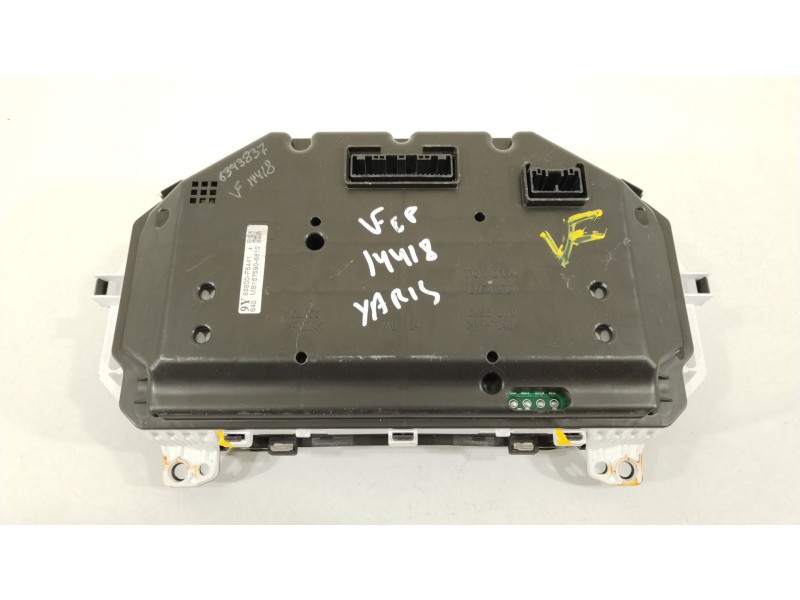 Recambio de cuadro instrumentos para toyota yaris (_p13_) 1.5 hybrid (nhp130_) referencia OEM IAM 83800F5441  