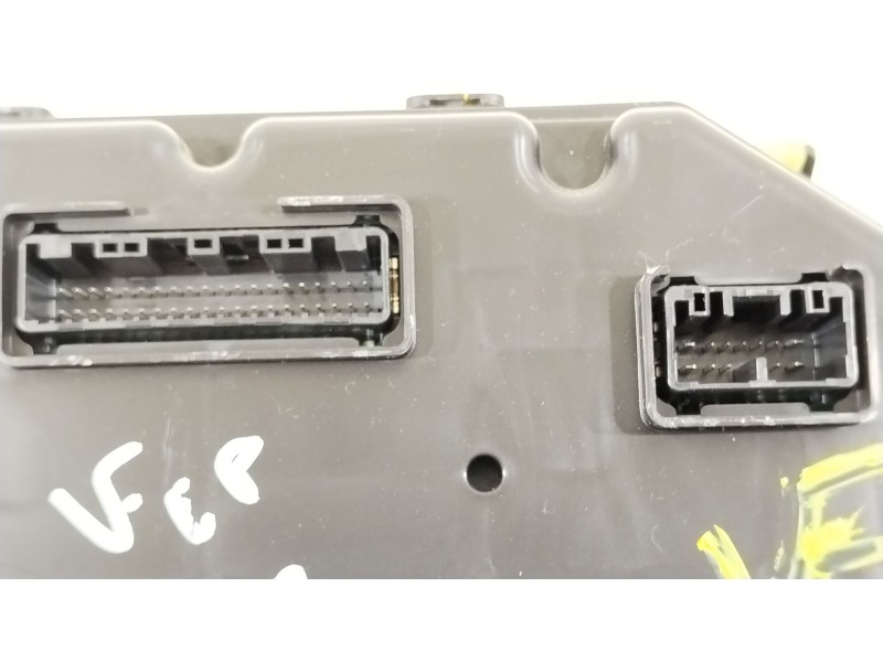 Recambio de cuadro instrumentos para toyota yaris (_p13_) 1.5 hybrid (nhp130_) referencia OEM IAM 83800F5441  