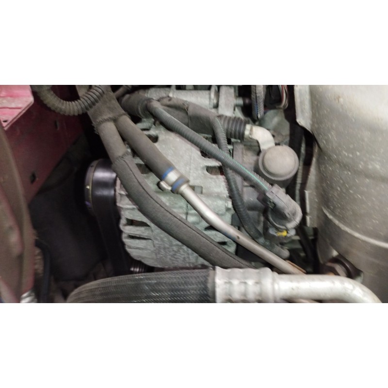 Recambio de alternador para opel corsa f (p2jo) 1.2 (68) referencia OEM IAM 9835689480  