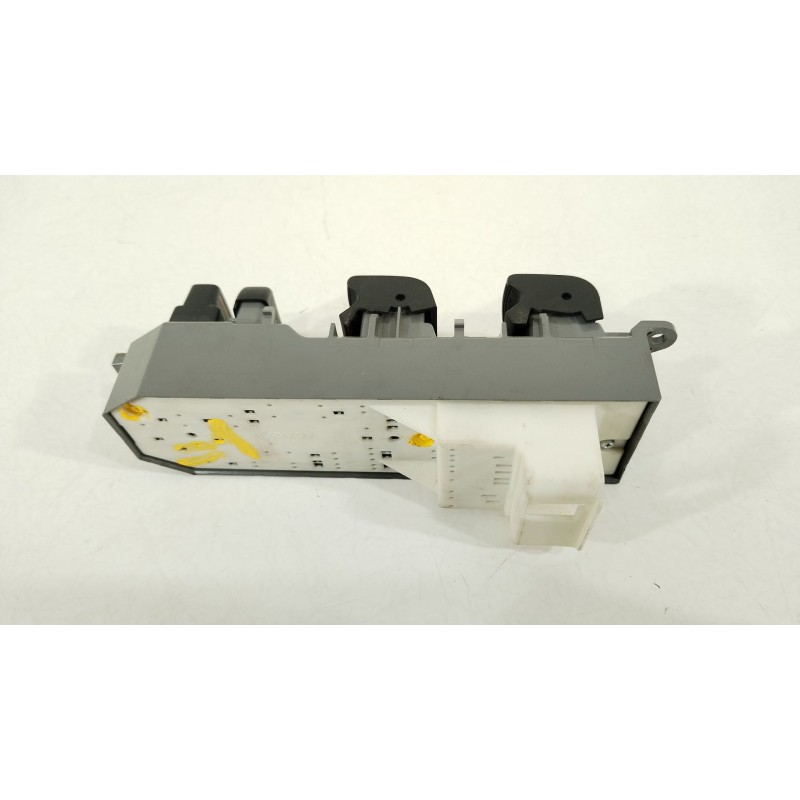 Recambio de mando elevalunas delantero izquierdo para toyota yaris (_p13_) 1.5 hybrid (nhp130_) referencia OEM IAM 8482002320 08