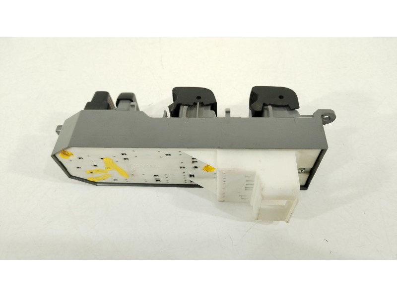Recambio de mando elevalunas delantero izquierdo para toyota yaris (_p13_) 1.5 hybrid (nhp130_) referencia OEM IAM 8482002320 08