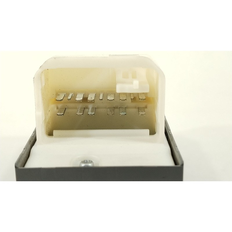 Recambio de mando elevalunas delantero izquierdo para toyota yaris (_p13_) 1.5 hybrid (nhp130_) referencia OEM IAM 8482002320 08