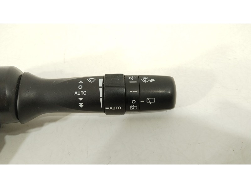 Recambio de mando limpia para toyota yaris (_p13_) 1.5 hybrid (nhp130_) referencia OEM IAM 846520D190  