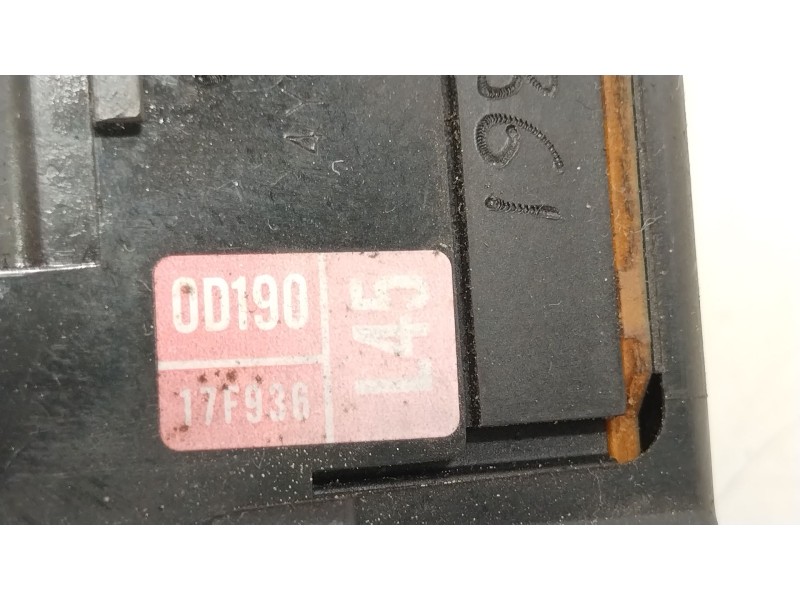 Recambio de mando limpia para toyota yaris (_p13_) 1.5 hybrid (nhp130_) referencia OEM IAM 846520D190  