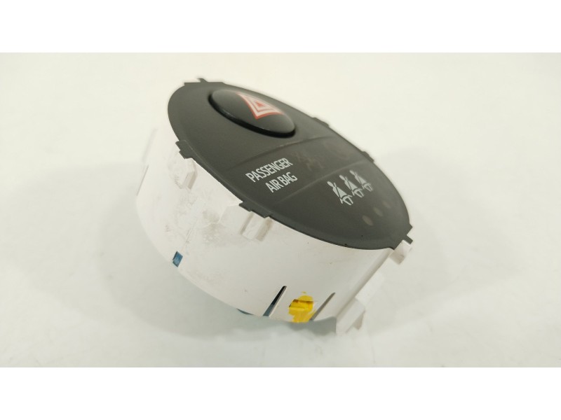 Recambio de warning para toyota yaris (_p13_) 1.5 hybrid (nhp130_) referencia OEM IAM 839500D100  