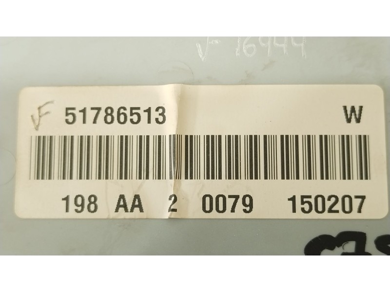 Recambio de caja reles / fusibles para fiat bravo ii (198_) 1.9 d multijet (198axb1a) referencia OEM IAM 51786513  