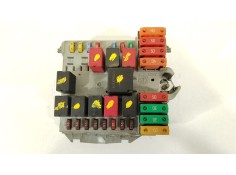 Recambio de caja reles / fusibles para fiat bravo ii (198_) 1.9 d multijet (198axb1a) referencia OEM IAM 51775688  