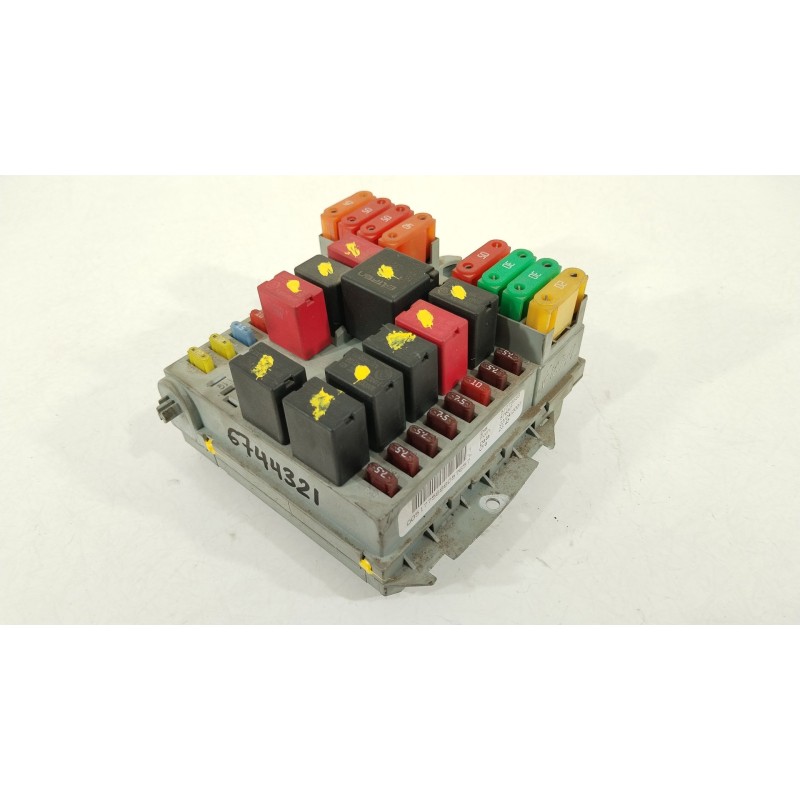Recambio de caja reles / fusibles para fiat bravo ii (198_) 1.9 d multijet (198axb1a) referencia OEM IAM 51775688  