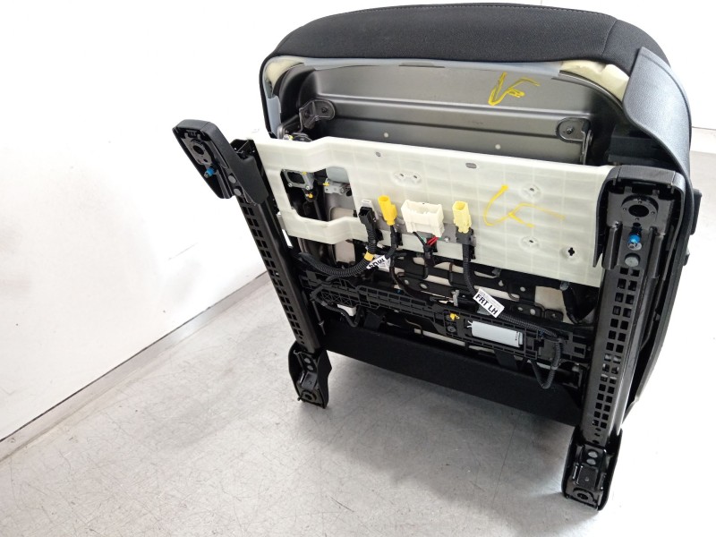 Recambio de asiento delantero izquierdo para kia sorento () referencia OEM IAM 88300P2320MQV 88500P4AG0 88100P2080MQV