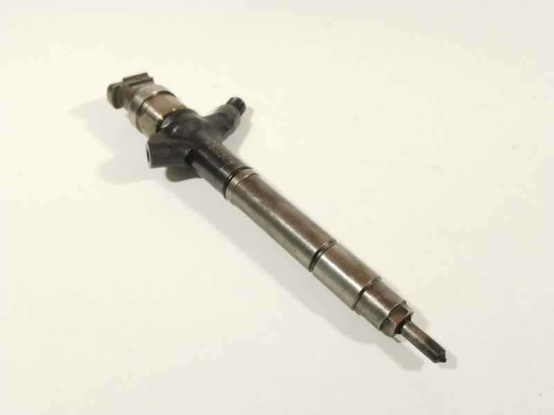 Recambio de inyector para toyota rav 4 iii (_a3_) 2.2 d 4wd (ala30_) referencia OEM IAM 236700R020  
