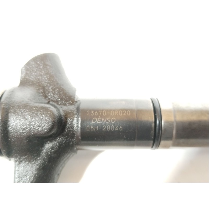 Recambio de inyector para toyota rav 4 iii (_a3_) 2.2 d 4wd (ala30_) referencia OEM IAM 236700R020  
