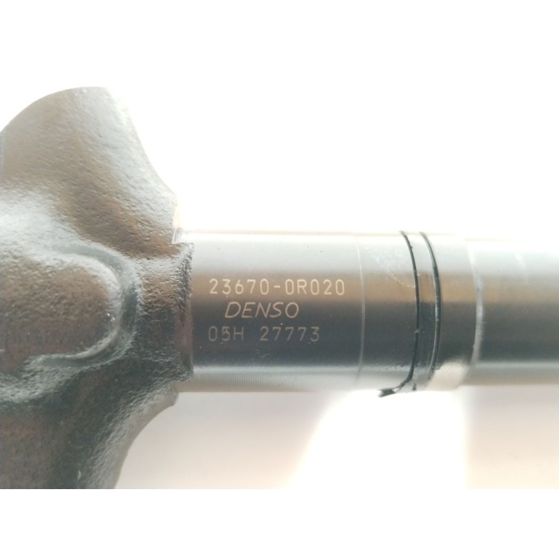 Recambio de inyector para toyota rav 4 iii (_a3_) 2.2 d 4wd (ala30_) referencia OEM IAM 236700R020  