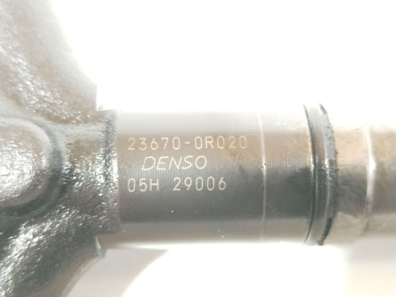 Recambio de inyector para toyota rav 4 iii (_a3_) 2.2 d 4wd (ala30_) referencia OEM IAM 236700R020  