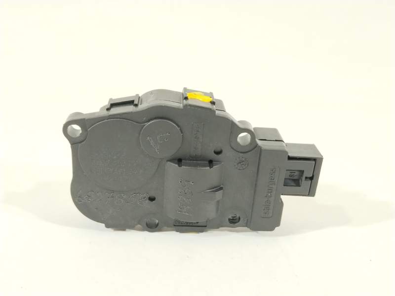 MOTOR APERTURA TRAMPILLAS CLIMATIZADOR 64119321034 EFB492 