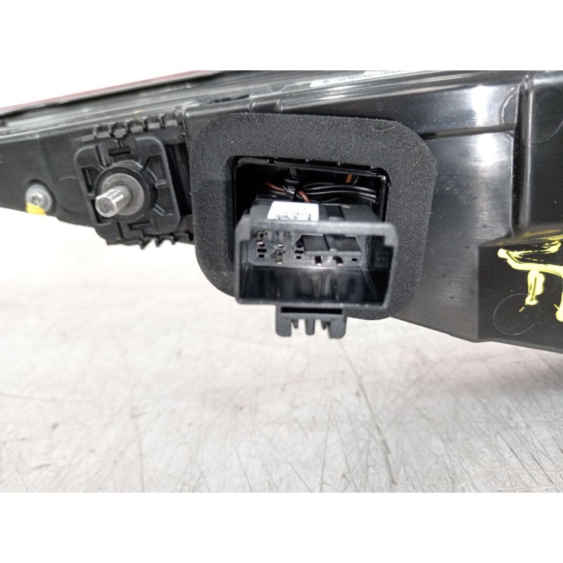 Recambio de piloto trasero central para cupra leon (kl1, ku1, kug) 2.0 tsi referencia OEM IAM 5FA945307M LC53539 
