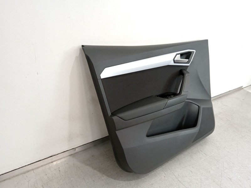 Recambio de guarnecido puerta delantera izquierda para seat ibiza (kj1) fr ib referencia OEM IAM 6F0867113  