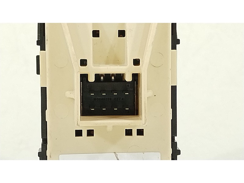 Recambio de mando elevalunas delantero derecho para kia sorento () referencia OEM IAM 93581P2220WK  