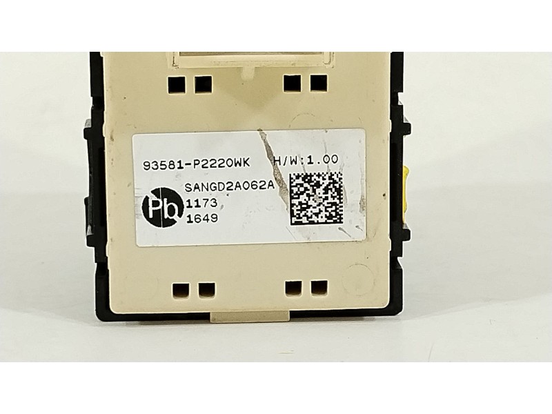 Recambio de mando elevalunas delantero derecho para kia sorento () referencia OEM IAM 93581P2220WK  