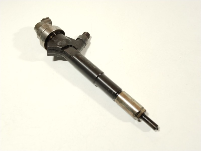 Recambio de inyector para opel astra j lim. cosmo referencia OEM IAM 97376270 8973762703 
