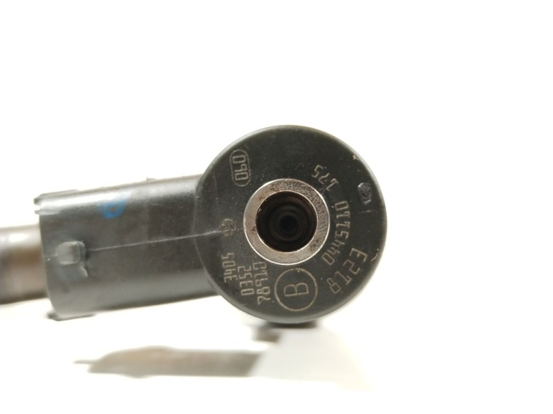Recambio de inyector para opel astra h (a04) 1.7 cdti (l48) referencia OEM IAM 0445110175  