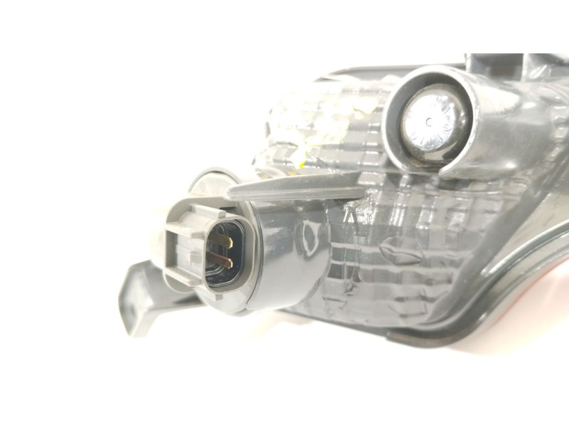 Recambio de piloto trasero derecho paragolpes para kia sorento () referencia OEM IAM 92406P2000  