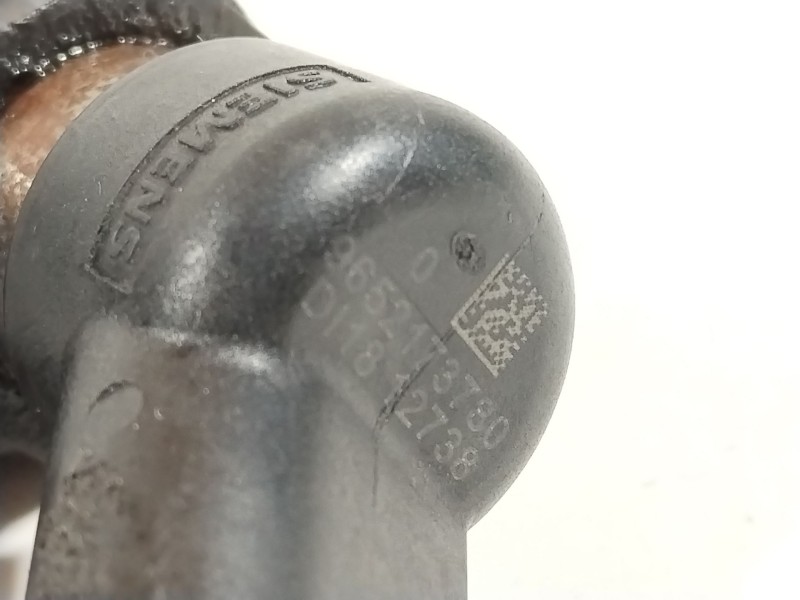 Recambio de inyector para citroën xsara picasso 2.0 hdi vivace referencia OEM IAM 9652173780  