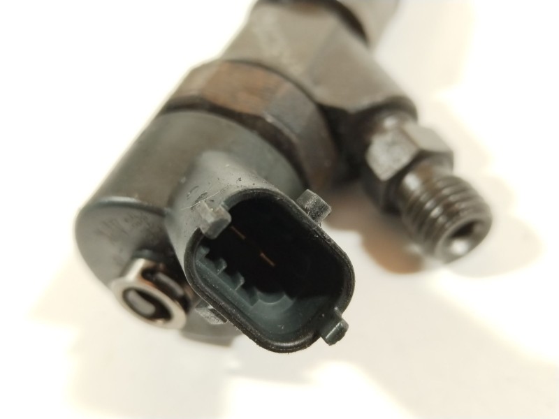 Recambio de inyector para bmw x5 (e53) 3.0d referencia OEM IAM 7785984 0445110047 