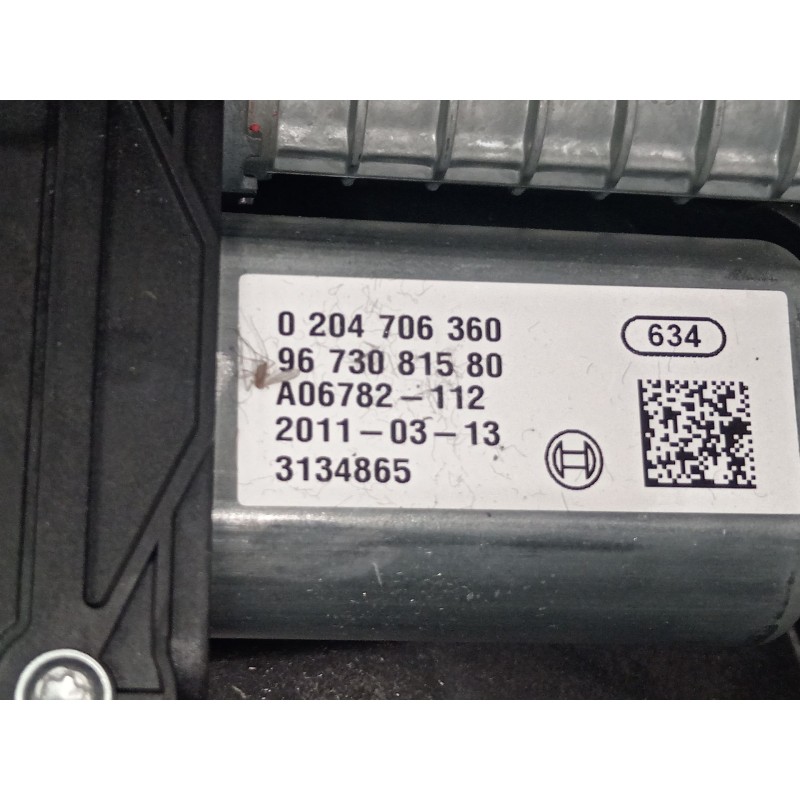 Recambio de freno de mano electrico para peugeot 5008 (0u_, 0e_) 1.6 hdi referencia OEM IAM 9673081580 0204706360 