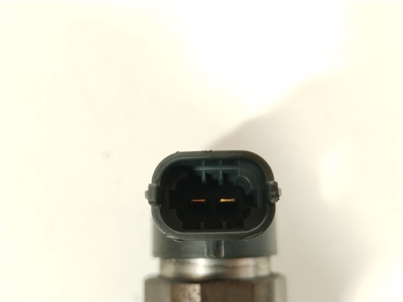 Recambio de inyector para opel astra h (a04) 1.7 cdti (l48) referencia OEM IAM 0445110175  