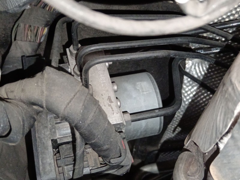 Recambio de abs para skoda rapid spaceback (nh1) 1.6 tdi referencia OEM IAM 6R0614517BK  