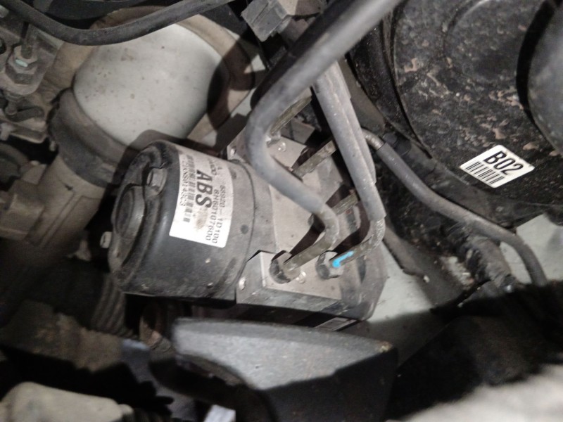 Recambio de abs para kia carens iii monospace (un) 2.0 crdi 115 referencia OEM IAM 589201D100 BH60107600 