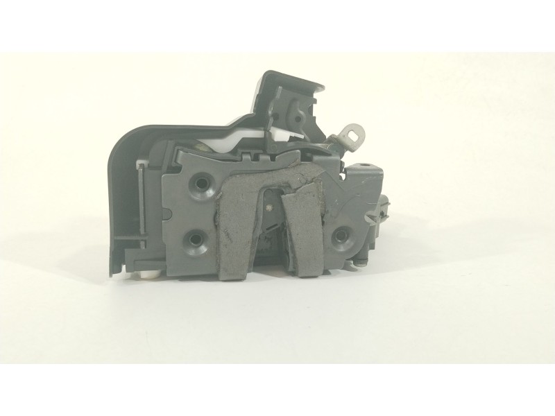 Recambio de cerradura puerta trasera derecha para ford mondeo iv (ba7) 2.0 referencia OEM IAM 6M2AR26412BB  