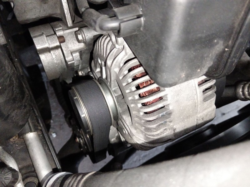 Recambio de alternador para volkswagen passat b6 variant (3c5) 2.0 tdi 16v 4motion referencia OEM IAM 021903026L  